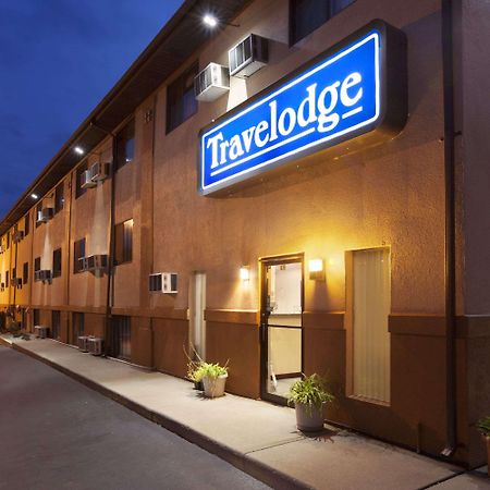 Travelodge By Wyndham La Porte/Michigan City Area Buitenkant foto