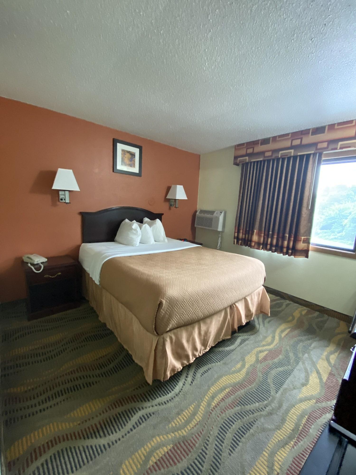 Travelodge By Wyndham La Porte/Michigan City Area Buitenkant foto
