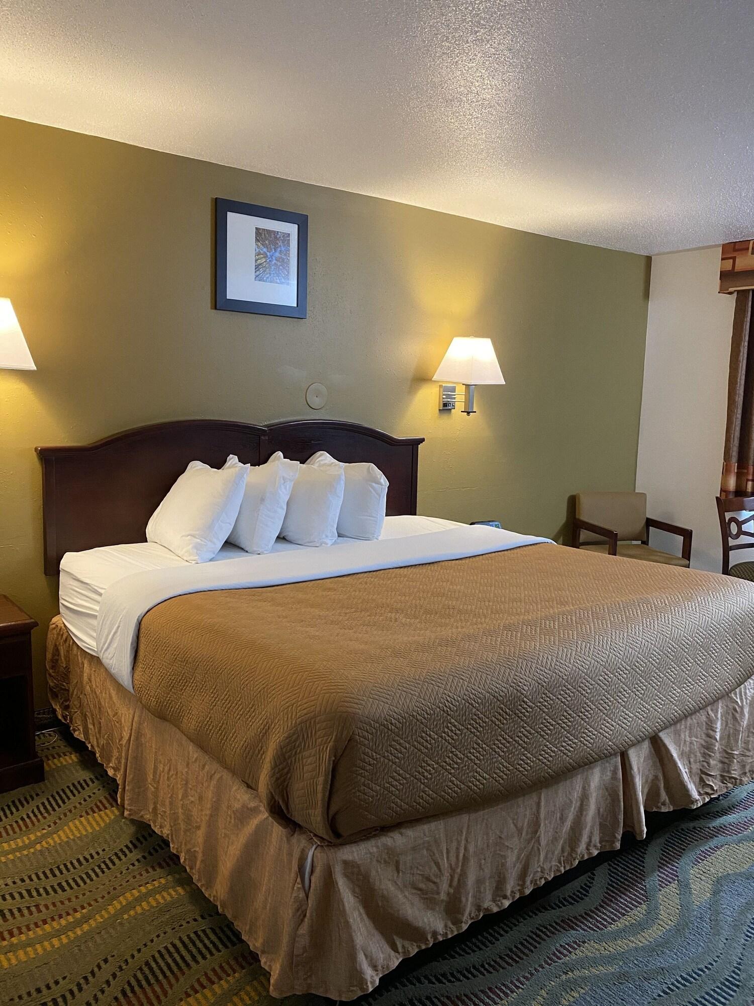Travelodge By Wyndham La Porte/Michigan City Area Buitenkant foto